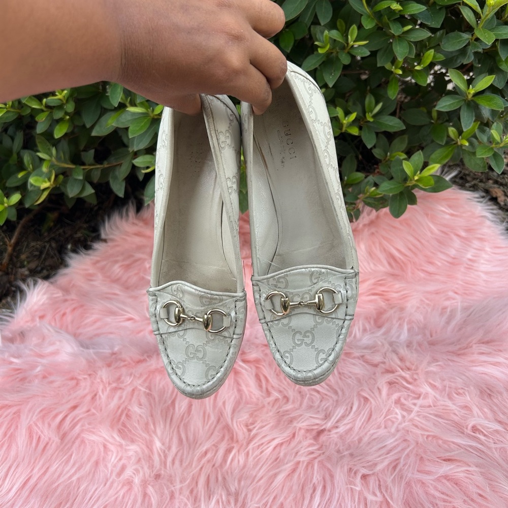Gucci White Leather Loafers with Horsebit Detail